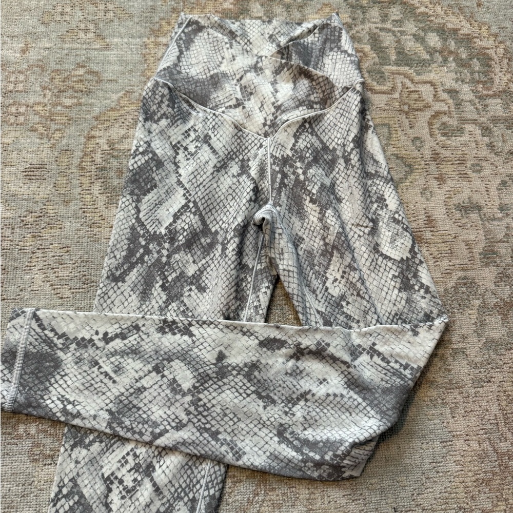 Aerie snake print leggings